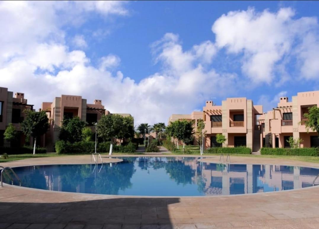 Bel Dans Une Résidence Fermée Avec Piscine * Marrakesh